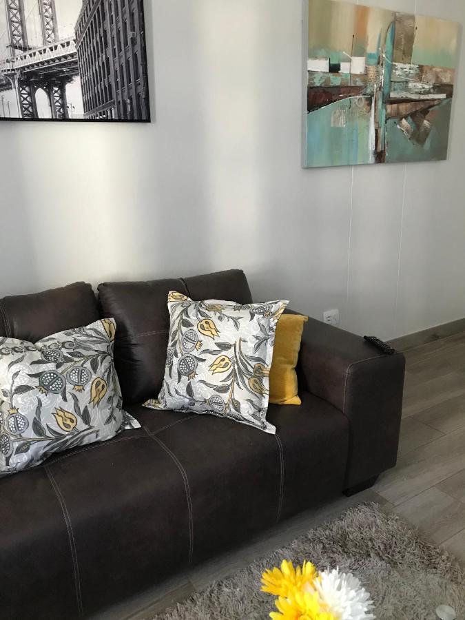 Regency Hotel Apartment @ 4Th Pretoria-Noord Exteriör bild