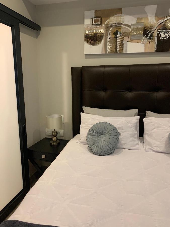 Regency Hotel Apartment @ 4Th Pretoria-Noord Exteriör bild